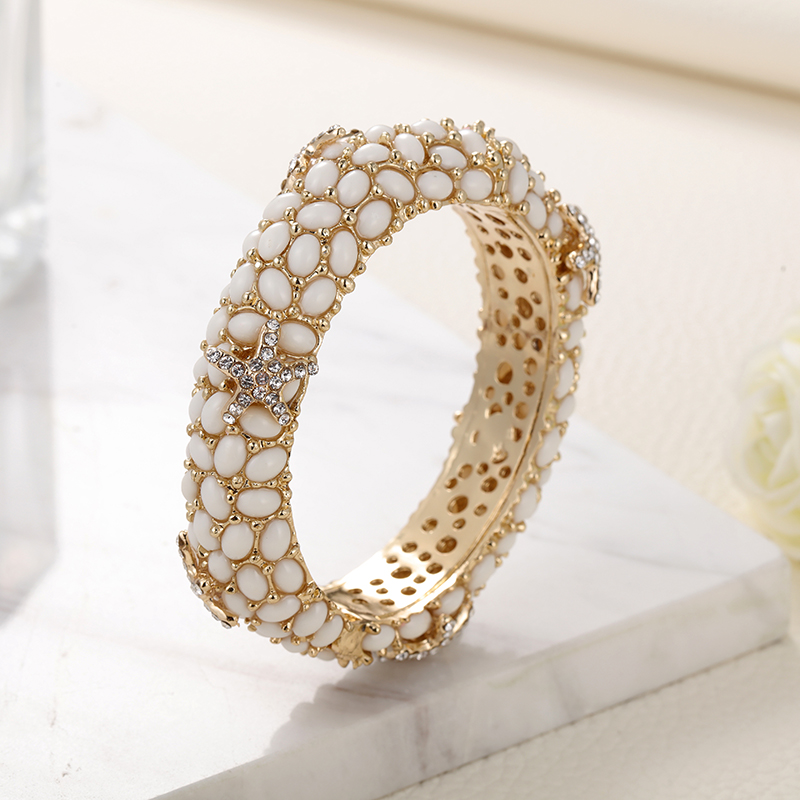 Sally's Paradise Christmas gif - Paradise Jewelry & Watches Llc Miami Reviews ulasan dan harga