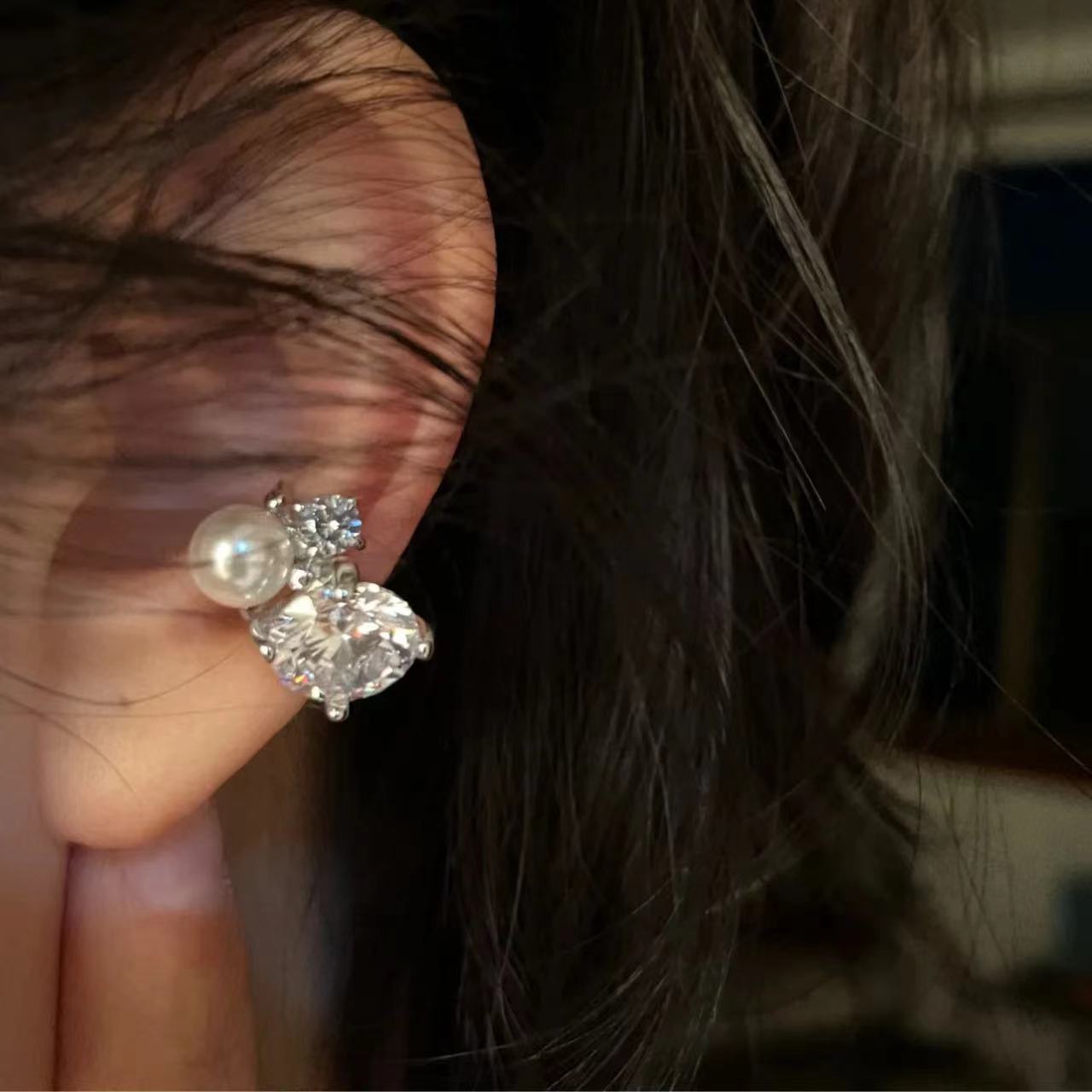 1Pcs Shiny Imitation Pearl Zir - Ear Cuff No Piercing ulasan dan harga